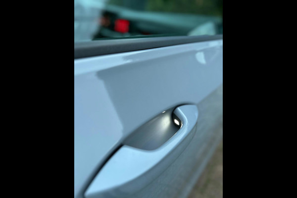 Volkswagen Golf 1.0 eTSI Life CarPlay Nardo Automaat