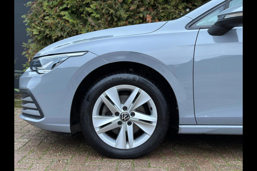 Volkswagen Golf 1.0 eTSI Life CarPlay Nardo Automaat