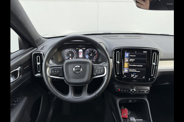 Volvo XC40 1.5 T3 Momentum Pro | CarPlay | H/K | Elek. Achterklep | Camera | 18 inch