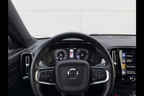 Volvo XC40 1.5 T3 Momentum Pro | CarPlay | H/K | Elek. Achterklep | Camera | 18 inch
