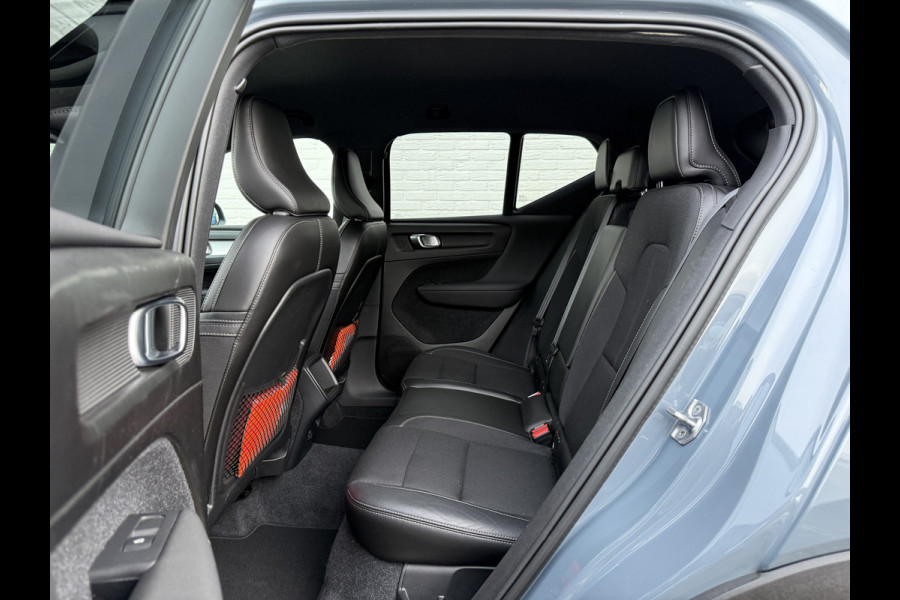 Volvo XC40 1.5 T3 Momentum Pro | CarPlay | H/K | Elek. Achterklep | Camera | 18 inch