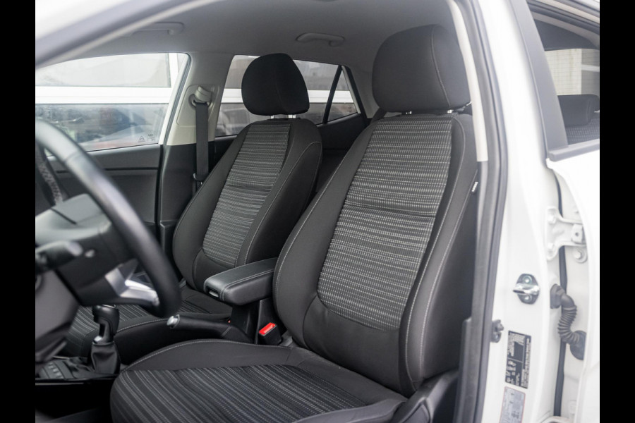 Kia Stonic 1.0 T-GDi MHEV DynamicPlusLine | Clima | Cruise | Trekhaak | Nieuwstaat!