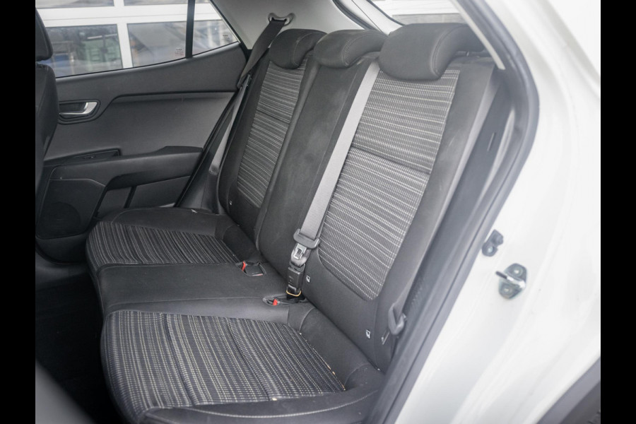Kia Stonic 1.0 T-GDi MHEV DynamicPlusLine | Clima | Cruise | Trekhaak | Nieuwstaat!