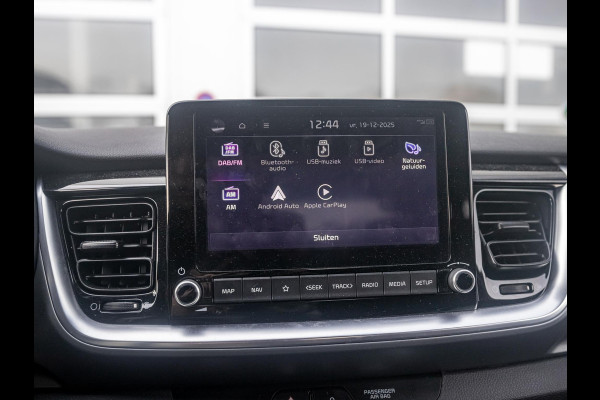 Kia Stonic 1.0 T-GDi MHEV DynamicPlusLine | Clima | Cruise | Trekhaak | Nieuwstaat!