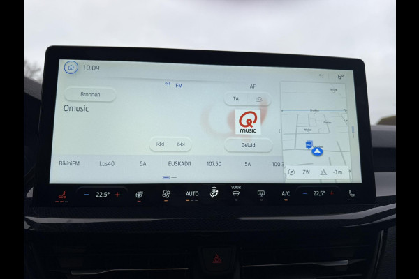 Ford FOCUS Wagon 1.0 EcoBoost Hybrid ST Line X 155pk | Trekhaak afneembaar | Panoramadak | Bang&Olufsen | Adaptive cruise control | Winter Pack | All season banden | Camera