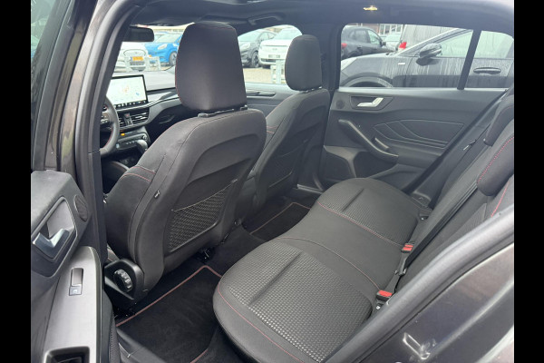 Ford FOCUS Wagon 1.0 EcoBoost Hybrid ST Line X 155pk | Trekhaak afneembaar | Panoramadak | Bang&Olufsen | Adaptive cruise control | Winter Pack | All season banden | Camera