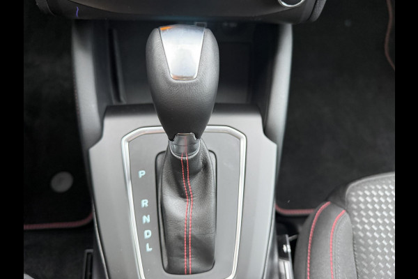 Ford FOCUS Wagon 1.0 EcoBoost Hybrid ST Line X 155pk | Trekhaak afneembaar | Panoramadak | Bang&Olufsen | Adaptive cruise control | Winter Pack | All season banden | Camera