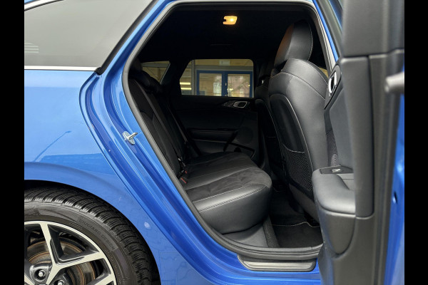 Kia Ceed Sportswagon 1.5 T-GDi MHEV GT-Line Edition | Trekhaak afneembaar | Adaptive cruise control | Stoelverwarming | Stuurwielverwarming  | JBL Speakers | Camera