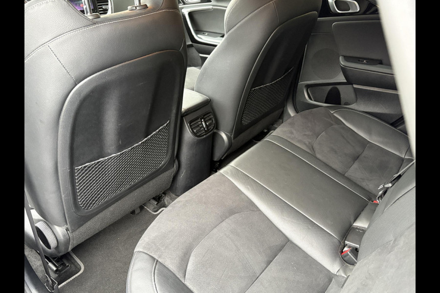 Kia Ceed Sportswagon 1.5 T-GDi MHEV GT-Line Edition | Trekhaak afneembaar | Adaptive cruise control | Stoelverwarming | Stuurwielverwarming  | JBL Speakers | Camera