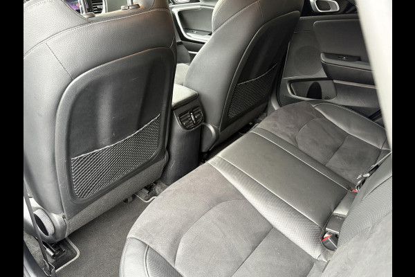 Kia Ceed Sportswagon 1.5 T-GDi MHEV GT-Line Edition | Trekhaak afneembaar | Adaptive cruise control | Stoelverwarming | Stuurwielverwarming  | JBL Speakers | Camera