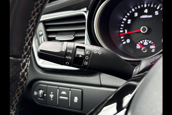 Kia Ceed Sportswagon 1.5 T-GDi MHEV GT-Line Edition | Trekhaak afneembaar | Adaptive cruise control | Stoelverwarming | Stuurwielverwarming  | JBL Speakers | Camera