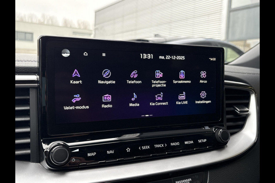 Kia Ceed Sportswagon 1.5 T-GDi MHEV GT-Line Edition | Trekhaak afneembaar | Adaptive cruise control | Stoelverwarming | Stuurwielverwarming  | JBL Speakers | Camera