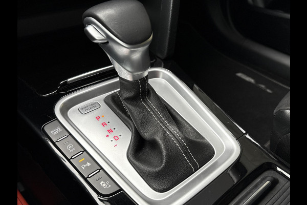 Kia Ceed Sportswagon 1.5 T-GDi MHEV GT-Line Edition | Trekhaak afneembaar | Adaptive cruise control | Stoelverwarming | Stuurwielverwarming  | JBL Speakers | Camera