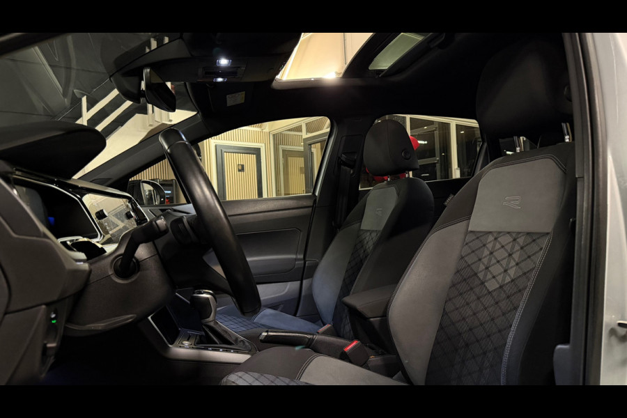 Volkswagen Taigo VERKOCHT! 1.0 TSI 3x R-Line PANO/IQ LIGHTS/KEYLESS/VIRTUAL/CARPLAY/ACC/AUTOMAAT/CAMERA/STOELVERWARMING/BOMVOL!