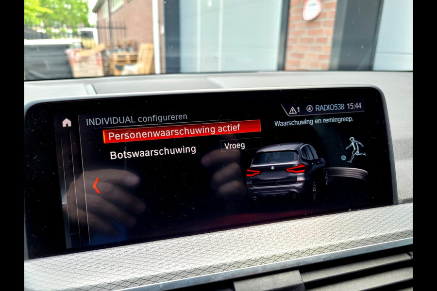 BMW X3 XDrive20i M-sport, HiFi, Wifi - TOP-STAAT! - High Executive