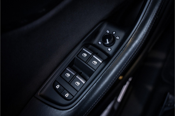 Audi RSQ8 4.0 TFSI quattro - Panorama l Keramisch l Stoelkoeling l 360 Camera | Memory