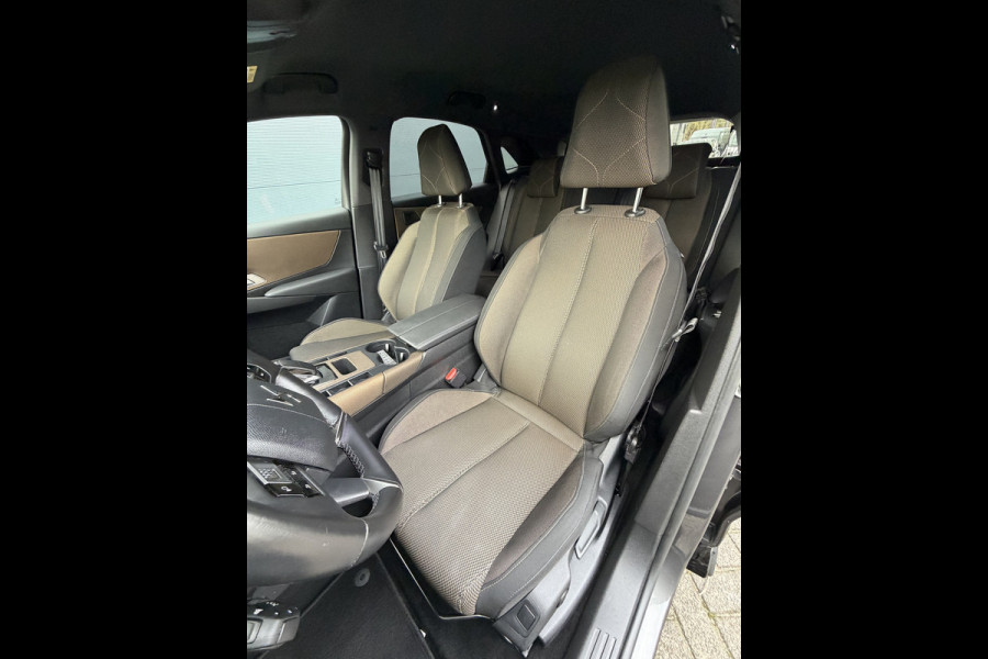 DS Ds 7 Crossback 300pk 4x4 Executive (Trekhaak - Elektrische klep - Camera - Adaptieve Cruise Controle - Keyless Entry - DS LED - Navigatie)