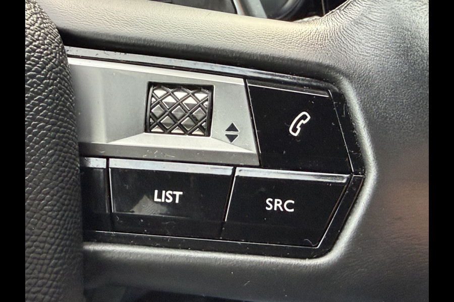 DS Ds 7 Crossback 300pk 4x4 Executive (Trekhaak - Elektrische klep - Camera - Adaptieve Cruise Controle - Keyless Entry - DS LED - Navigatie)