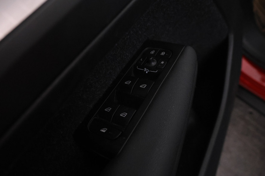 Volvo XC40 2.0 D3 Inscription Stoelverw. Navigatie, Climate,