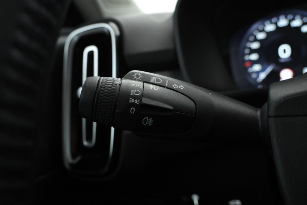 Volvo XC40 2.0 D3 Inscription Stoelverw. Navigatie, Climate,