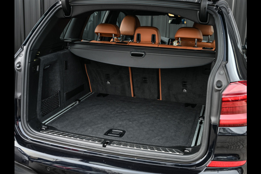 BMW X3 xDrive30d High Executive · M-Sport Pro · Comfort access · Head-up · Adaptive cruise · Stuurverwarming · Stoelverwarming · Bmw la
