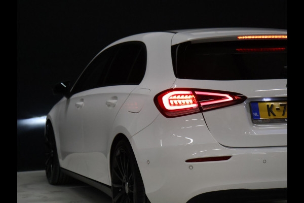 Mercedes-Benz A-Klasse 160 Business Solution [CRUISE CONTROL, APPLE CARPLAY, ACHTERUITRIJCAMERA, PDC V+A, LANE ASSIST, STOELVERWARMING, AUTOMATISCHE AIRCO, LICHTMETALEN VELGEN, NIEUWSTAAT]