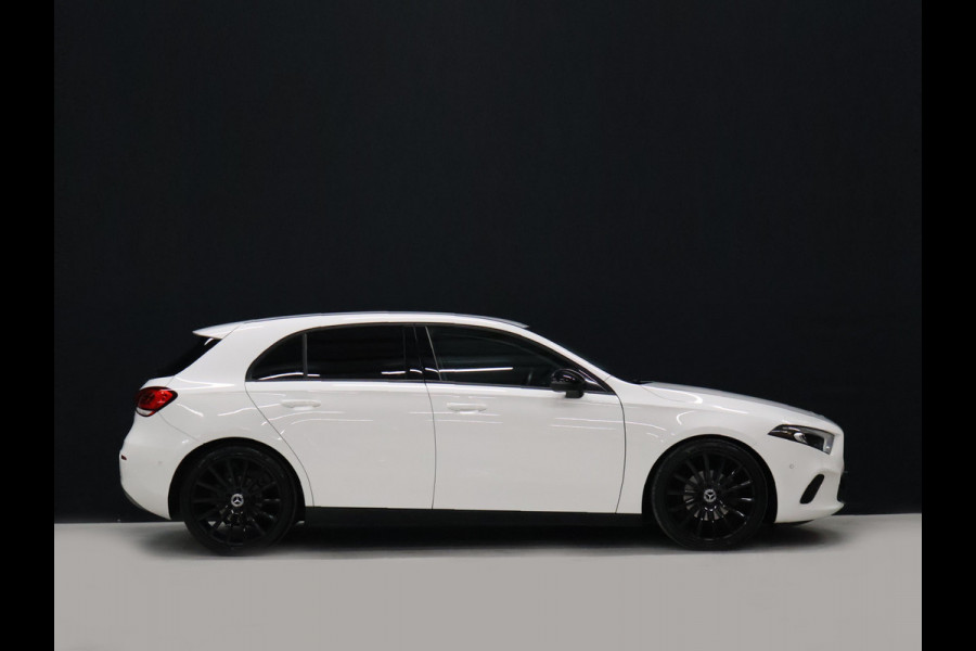 Mercedes-Benz A-Klasse 160 Business Solution [CRUISE CONTROL, APPLE CARPLAY, ACHTERUITRIJCAMERA, PDC V+A, LANE ASSIST, STOELVERWARMING, AUTOMATISCHE AIRCO, LICHTMETALEN VELGEN, NIEUWSTAAT]