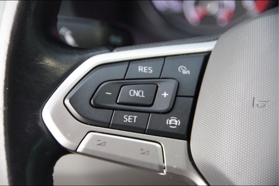 Volkswagen Transporter 2.0 TDI L2 150PK AUT. DC-5P, LED, 2X SCHUIFDEUR, TREKHAAK, NAVI, CRUISE, LEDER STUUR, PARKEERSENSOREN, MISTLAMPEN, DUBBELE CABIN