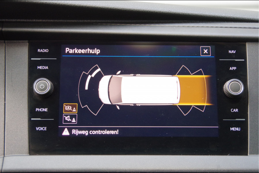 Volkswagen Transporter 2.0 TDI L2 150PK AUT. DC-5P, LED, 2X SCHUIFDEUR, TREKHAAK, NAVI, CRUISE, LEDER STUUR, PARKEERSENSOREN, MISTLAMPEN, DUBBELE CABIN