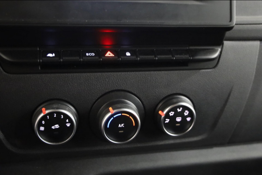 Renault Master T35 2.3 dCi 135PK L1/H2 CAMERA NAVI AIRCO CRUISE CONTROL PDC Lease v/a €132,- p.m. INRUIL MOGELIJK