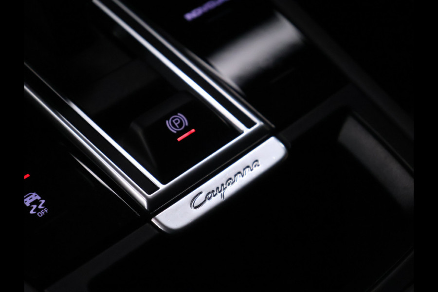 Porsche Cayenne Coupé 3.0 E-Hybrid [ADAPTIVE SPORT SEAT PLUS, LUCHTVERING, SPORT CHRONO, MEMORY SEATS, APPLE CARPLAY, ADAPTIVE CRUISE CONTROL, BOSE, HUD, 360 CAMERA, PDC V+A, STOELVERWARMING, ELEKTRISCHE ACHTERKLEP, NIEUWSTAAT