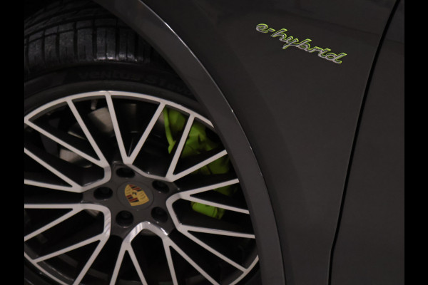 Porsche Cayenne Coupé 3.0 E-Hybrid [ADAPTIVE SPORT SEAT PLUS, LUCHTVERING, SPORT CHRONO, MEMORY SEATS, APPLE CARPLAY, ADAPTIVE CRUISE CONTROL, BOSE, HUD, 360 CAMERA, PDC V+A, STOELVERWARMING, ELEKTRISCHE ACHTERKLEP, NIEUWSTAAT