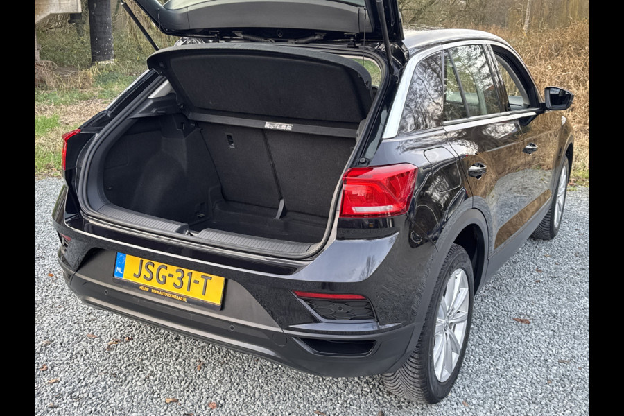 Volkswagen T-Roc TSI 150PK DSG STYLE CARPLAY/ACC/PDC