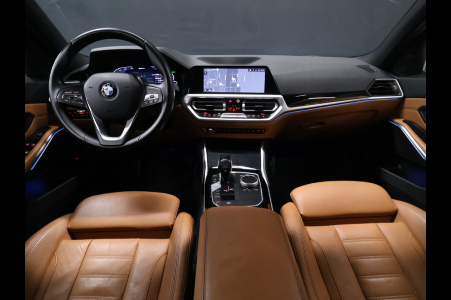 BMW 3-serie 330e eDrive Sport [TREKHAAK, CRUISE CONTROL, APPLE CARPLAY, ANDROID AUTO, ACHTERUITRIJCAMERA, PDC V+A, STOELVERWARMING, AUTOMATISCHE AIRCO, BMW LED, NIEUWSTAAT]