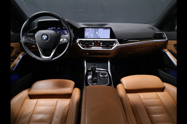 BMW 3-serie 330e eDrive Sport [TREKHAAK, CRUISE CONTROL, APPLE CARPLAY, ANDROID AUTO, ACHTERUITRIJCAMERA, PDC V+A, STOELVERWARMING, AUTOMATISCHE AIRCO, BMW LED, NIEUWSTAAT]