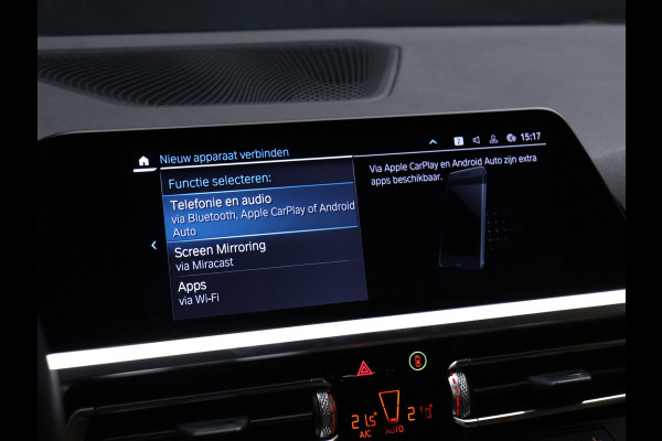 BMW 3-serie 330e eDrive Sport [TREKHAAK, CRUISE CONTROL, APPLE CARPLAY, ANDROID AUTO, ACHTERUITRIJCAMERA, PDC V+A, STOELVERWARMING, AUTOMATISCHE AIRCO, BMW LED, NIEUWSTAAT]