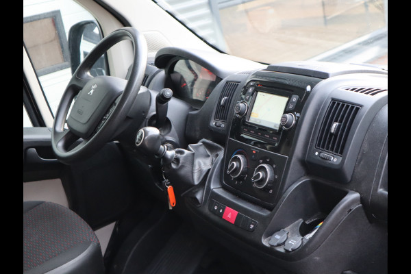 Peugeot Boxer 2.0 BlueHDI 131pk Euro 6 L2H2 - Cruise - Navi - Trekhaak 2,5t KG