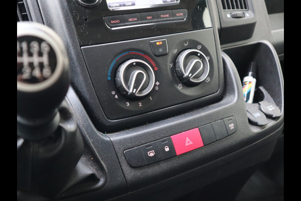 Peugeot Boxer 2.0 BlueHDI 131pk Euro 6 L2H2 - Cruise - Navi - Trekhaak 2,5t KG