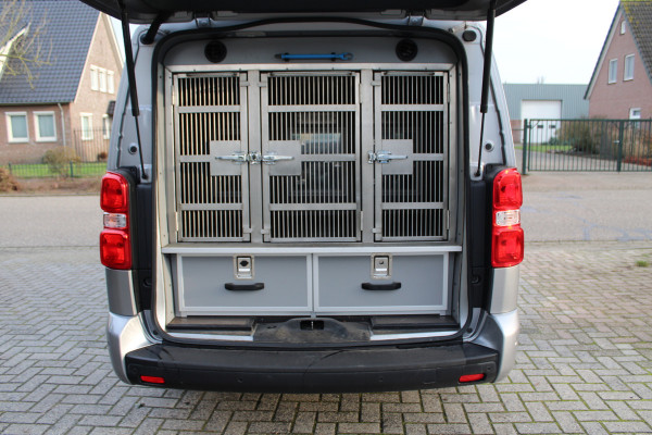 Citroën Jumpy XL 2.0 BlueHDI 180PK E6 Automaat M Club L3 -- professionele honden inrichting --