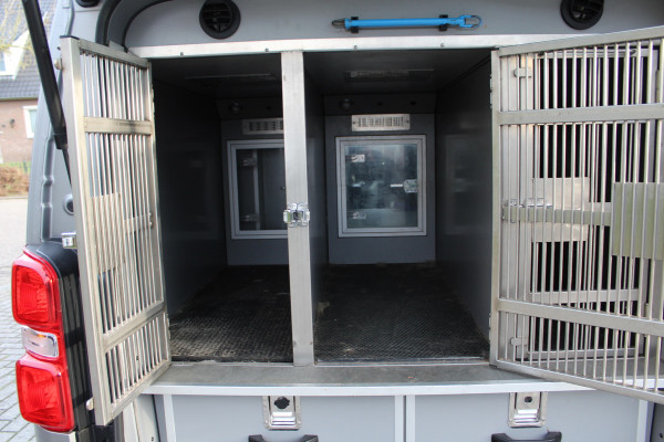 Citroën Jumpy XL 2.0 BlueHDI 180PK E6 Automaat M Club L3 -- professionele honden inrichting --