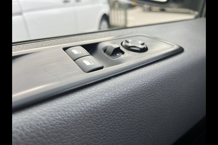 Peugeot Expert 2.0 HDI E6 123pk Premuim L3, 3-zits BPM Vrij! Lease €228 p/m, Airco, PDC, Trekhaak, Onderhouds historie aanwezig