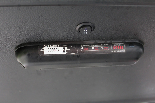 Citroën Jumpy 2.0 BlueHDI 180PK E6 Aut. M Club L2 - honden inrichting - ex overheid