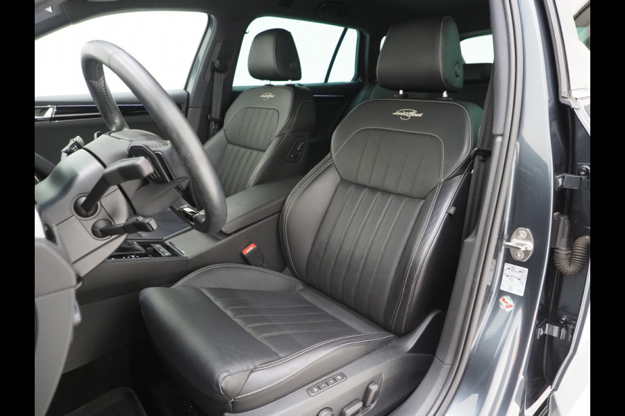 Škoda Superb Combi 1.4 TSI iV Laurin & Klement | Leder | Massage | Canton | Trekhaak | Camera | Memory | Adaptive Cruise