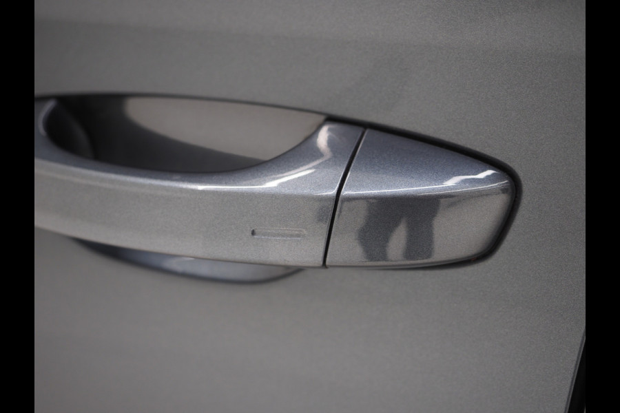 Škoda Superb Combi 1.4 TSI iV Laurin & Klement | Leder | Massage | Canton | Trekhaak | Camera | Memory | Adaptive Cruise