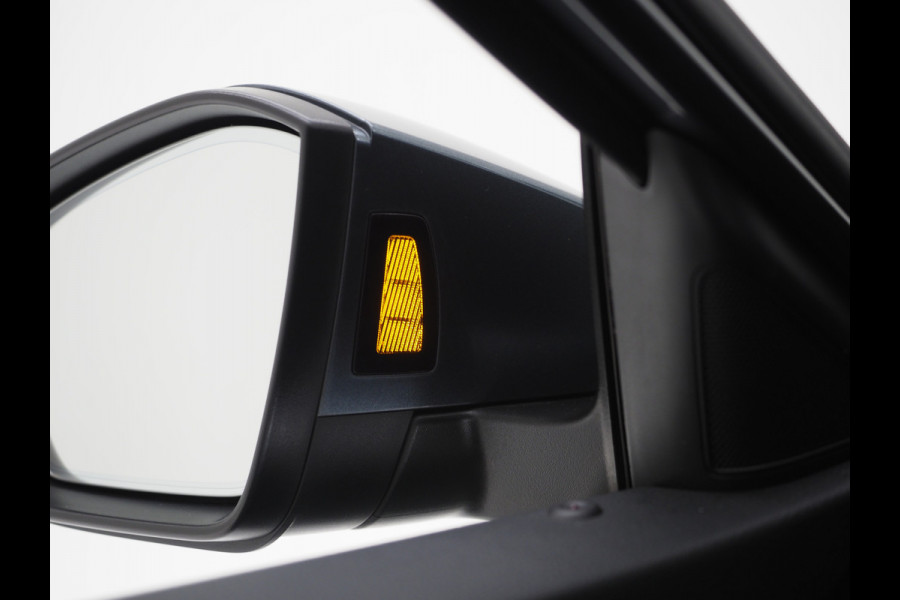 Škoda Superb Combi 1.4 TSI iV Laurin & Klement | Leder | Massage | Canton | Trekhaak | Camera | Memory | Adaptive Cruise