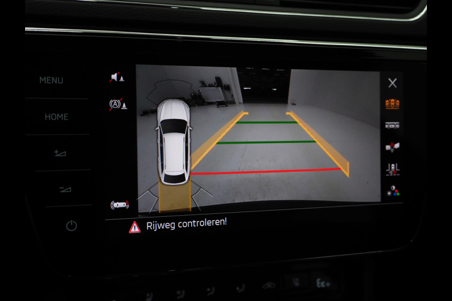 Škoda Superb Combi 1.4 TSI iV Laurin & Klement | Leder | Massage | Canton | Trekhaak | Camera | Memory | Adaptive Cruise