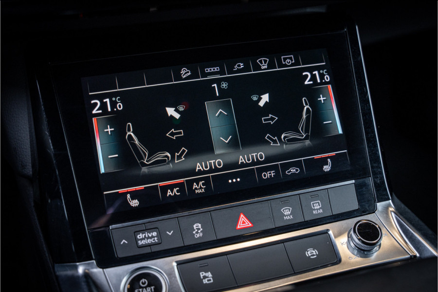 Audi e-tron 55 quattro S edition 95 kWh - Panorama | 23 Inch | B&O | Memory | 360 Camera