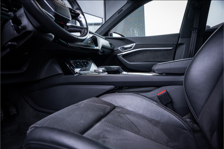 Audi e-tron 55 quattro S edition 95 kWh - Panorama | 23 Inch | B&O | Memory | 360 Camera