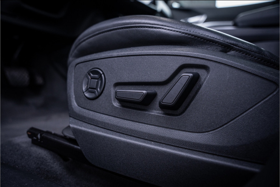 Audi e-tron 55 quattro S edition 95 kWh - Panorama | 23 Inch | B&O | Memory | 360 Camera