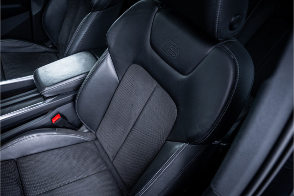 Audi e-tron 55 quattro S edition 95 kWh - Panorama | 23 Inch | B&O | Memory | 360 Camera